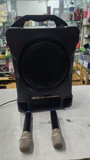 二手 Mipro Ma-707 (2.4G）100W 手提式無線擴音機 附兩支無線麥克風 。使用均正常。機狀算少用頻率：650.150            664.400售價5800元,。地點嘉義市
