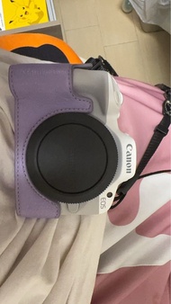 Canon R50