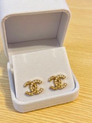 中古鈕扣耳環