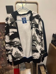 BSX 黑白米彩外套 (s 細碼)