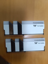 Thermaltake TOUGHRAM RGB 16GB (2x8GB) DDR4 3600MHz 白色