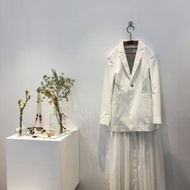 防潑水白色修腰西裝外套