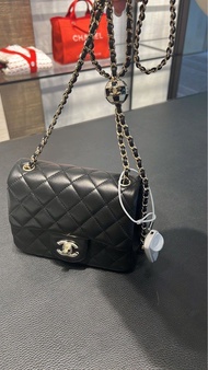 全新23c Chanel mini square flap bag 足球調節方胖子 17cm