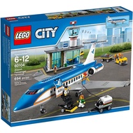LEGO City Airport 60104 Airport Passenger Terminal Building Kit (694 Piece) Đồ chơi khối xây dựng
