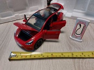 【超大部-Tesla Model Y】《可發聲，著燈》[另有白色，黑色，藍色，紫色，灰色版本可供選擇]全新1：24 紅色特斯拉"Model Y"合金模型回力電動玩具跑車 red color Tesla