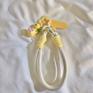 สายโซ่โทรศัพท์แบบสั้นสำหรับผู้หญิง สายคล้องคอรูปสตรอเบอร์รี่ดาว สร้อยข้อมือ สายโซ่โทรศัพท์แบบยูนิเวอ