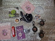 雜物，手機托，Too Faced peppermint cell phone kickstand，swatch 聖誕飄雪磁石，Banpresto 頸繩，Coca-Cola 開箱刀鎖匙扣，日本雜誌， 鎖