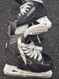 Bauer 冰鞋