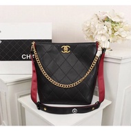 21327 Chanel 18 Autumn Winter New Product One-Shoulder Messenger Bucket Bag Retro Style Female Bag