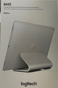 Logitech base (iPad pro)