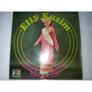 Piring Hitam Vinyl EP Elly Kassim &amp; The Steps