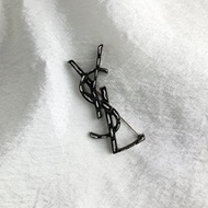 【 日本直送　名牌中古包 】Yves Saint Laurent イヴ・サンローラン ブローチ シルバー YSL ji3zhj