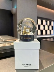 Chanel 2025聖誕水晶球