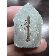 Lp Chamnan 龙婆禅南 Luang Pho Chamnan瓦钦譁拉南佛寺/派粉坤平(古模坤平）Saoha稍哈大佛日/2568 稍哈大佛日派粉坤平大量派粉，后有1根钉子：制作299个