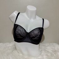 32DDD — Victoria’s Secret DREAM ANGELS Push-up without padding (fits 34DD)