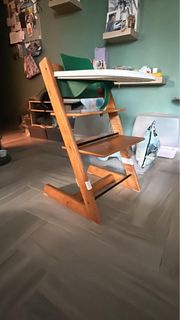 Stokke 成長椅 （新舊如圖）