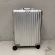 Rimowa 銀色行李箱 20 吋 topas classic flight 28 30