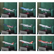 Model Pesawat B777 Emirates B787 Etihad B737 Model Syarikat Penerbangan Luar Negara Australia Bersat