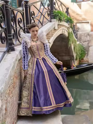 15th Century Tudor Elizabethan Costume Italian Renaissance Anne Boleyn Noble Court Ball Gown