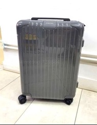 Rimowa essential 行李箱