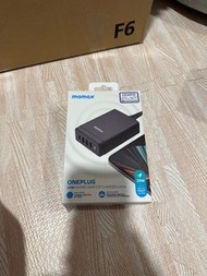 Momax 充電器