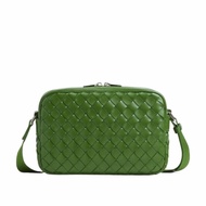 Bottega Veneta 男士 徽標相機單肩包均碼碼常規、24.5cm*6cm*15cm