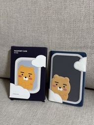 Kakao Friends Ryan 護照保護套