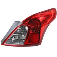Belakang Rear Tail Lamp / Tail Light 2011 to 2018 For Nissan Almera N17 / HR15