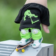 Finger Scooter Toy Mini Alloy Scooters Finger Board Accessory with T-Shirt Pants and Shoes Kids Fin