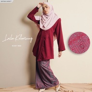 [PRELOVED] LAILA KEBARUNG BY RAYYAN HAYA’ + FREE TUDUNG BAWAL (RUBY RED, XL)