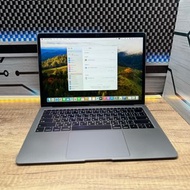 輕薄MacBook Air 2019  13.3吋Retina 1.6Ghz i5 /16GB DDR4 Ram/256GB SSD /13.3inch 2560x1600/顯卡：Intel Grap