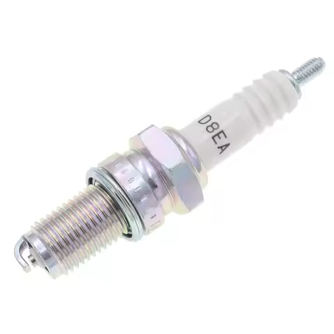High Quality Motorcycle D8EA Spark Plug for GN125 GX125 JS125 HJ150 LX125 LF125 YG125 YG150 K157FMI 