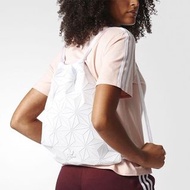 Adidas x 三宅一生聯名款束口袋後背包