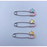 SilverBling Silver Safety Pin Pardible Star Design in colored enamel