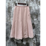 RELOVE 2HAND - SOFT POWDER PINK FISH TAIL SKIRT MS 068 [waist 66 length 66 ]