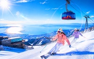 Shiga Snow Playing / Skiing Day Tour: Biwako Valley Ski Resort, Biwako Terrace, and Panoramic Ropewa