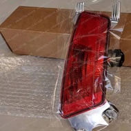 Suitable for Range Rover Evoque on rear bumper red fog Light assembly light 2011-2018 LR025148 LR088