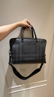 Burberry 公事包