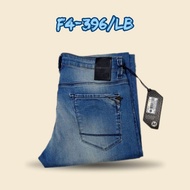 F4-396👖กางเกงยีนส์ผู้ชาย แบรนด์F4 (ทรงSlim Fit) #ซิปYKK Made in Thailand