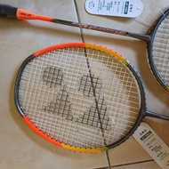 Yonex Badminton Racket without pull joints 21 lbs - 23 lbs + bonus grip