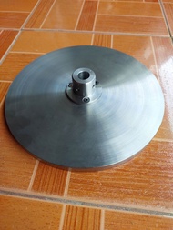 เหล็กหน้าแปลนกลม 8 นิ้ว เกรด SS400 หนา 14 mm เกรด SS400 ใช้ทำเครื่องลับคม บัตตาเลี่ยน รูใน 14mm