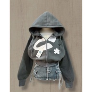 Jacket Women's wide-form felt with large C-shaped pattern and 5-petal flowers to create a highlight 