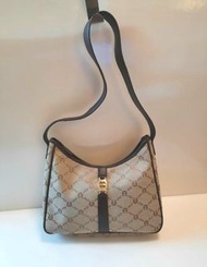 💚 Etienne Aigner Shoulder Bag