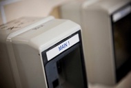 Brother TZe-233 護貝標籤帶 ( 12mm 白底藍字 )