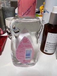 Johnson baby 潤膚油