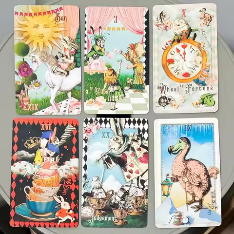 Alice in Tarotland 10.3*6cm: A Whimsical 78-Card Journey Down The Rabbit Hole – Classic Tarot Deck