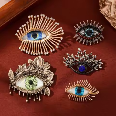 Mini Decoration Devil Eye Brooch Pin Crystal Pendant Hollow Out Luxury Badge Pin Vintage Rhinestone 