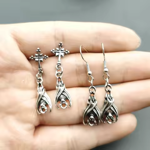 Indie Gothic Little Bat Earrings Jewellery Punk E Girl Aretes Aros Aesthetic Grunge Goth Goblincore 