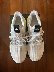 Adidas Ultraboost 19 US9.5