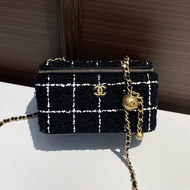 Chanel 黑白格子毛呢金球 化妝長盒子鏈條斜挎包 內含鏡子